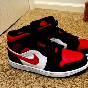 Air Jordan 1 mid Red,black, and white